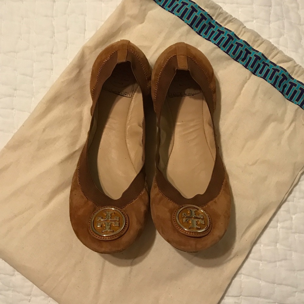 BROWN suede TORY BURCH Minnie flats 🐫